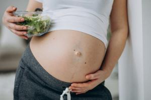 Những thực phẩm gây hại cho thai nhi