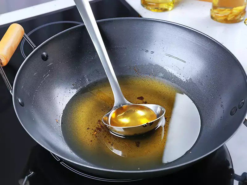 2 loại dầu ăn chứa chất độc dễ gây ung thư, nhiều gia đình Việt vẫn đang sử dụng