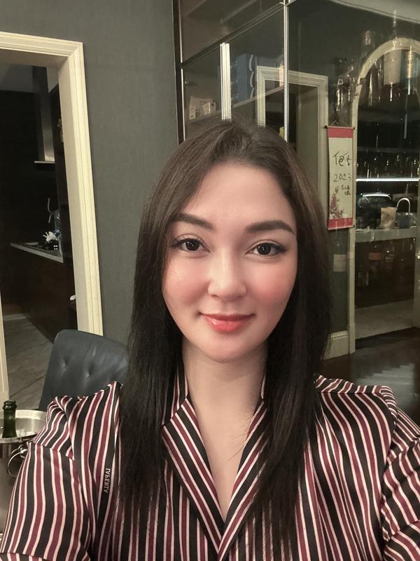 Nhan sắc trẻ của Hoa hậu Nguyễn Thị Huyền sau 19 năm đăng quang
