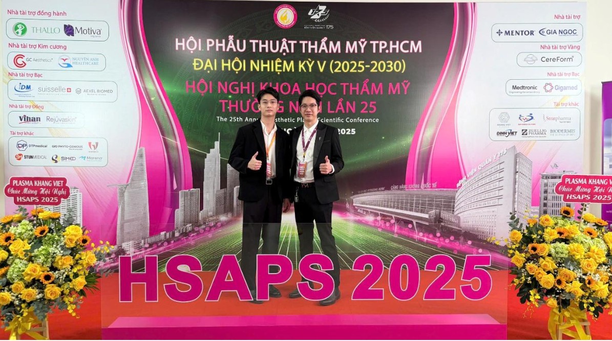 Khi bác sĩ thẩm mỹ không chỉ điều trị ngoại hình